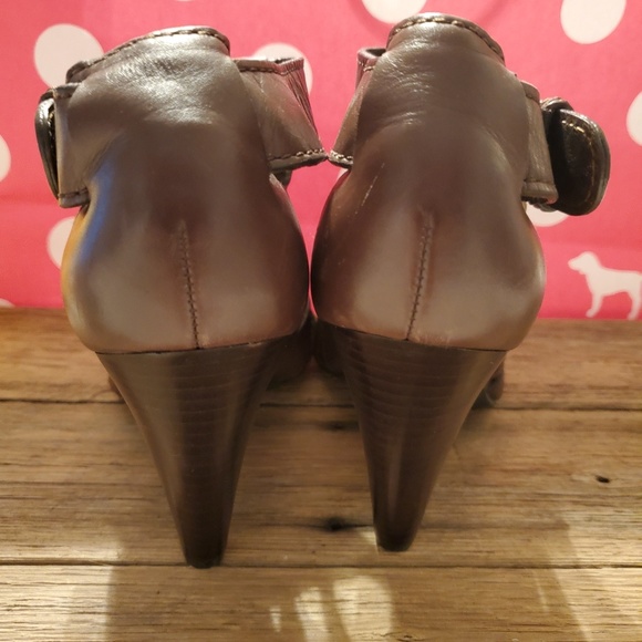 NWOT Coach Harah Women's Peep Toe Leather Heels - Picture 4 of 8